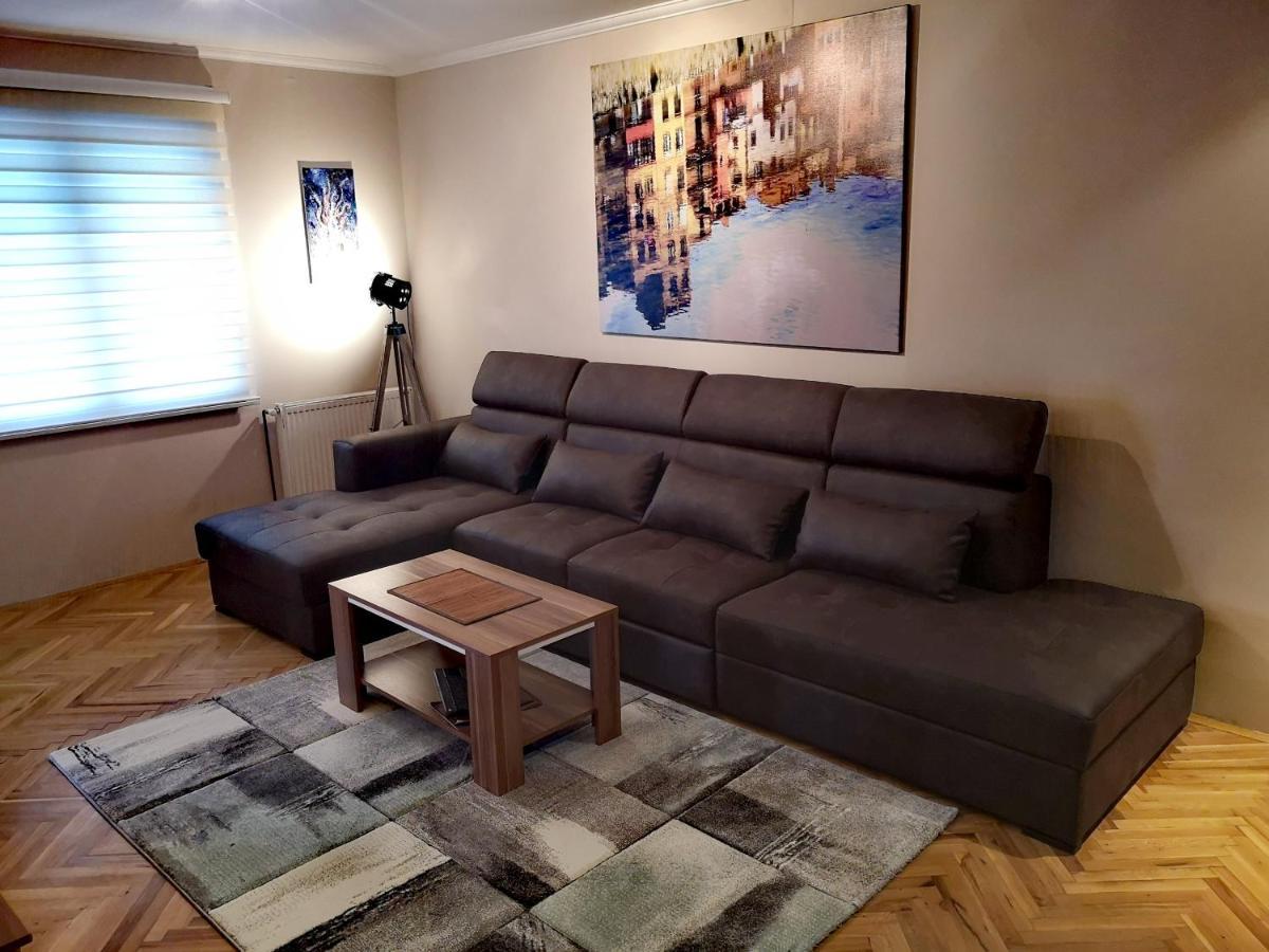 Apartman Villa Čačak Extérieur photo